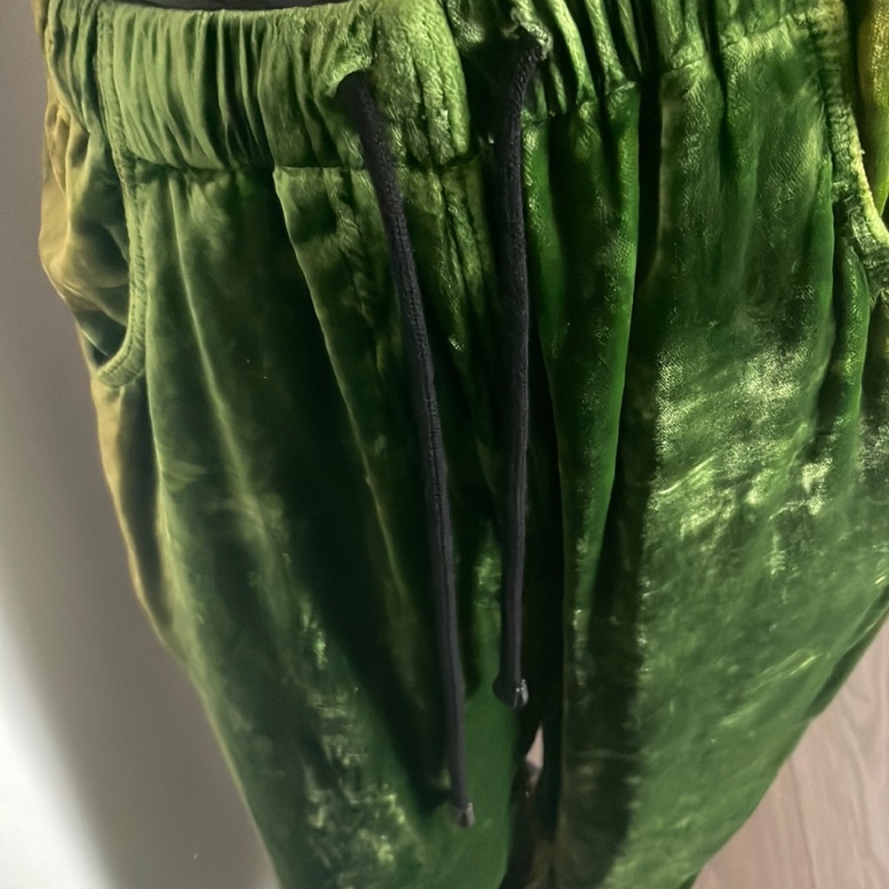 Gucci Pants. Men’s Size 24. Unisex women 34/36 or 38
